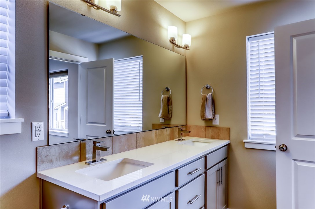 1040 Magnuson Way Bremerton, WA 98310 - Photo 17 of 28 Gallery Image 17