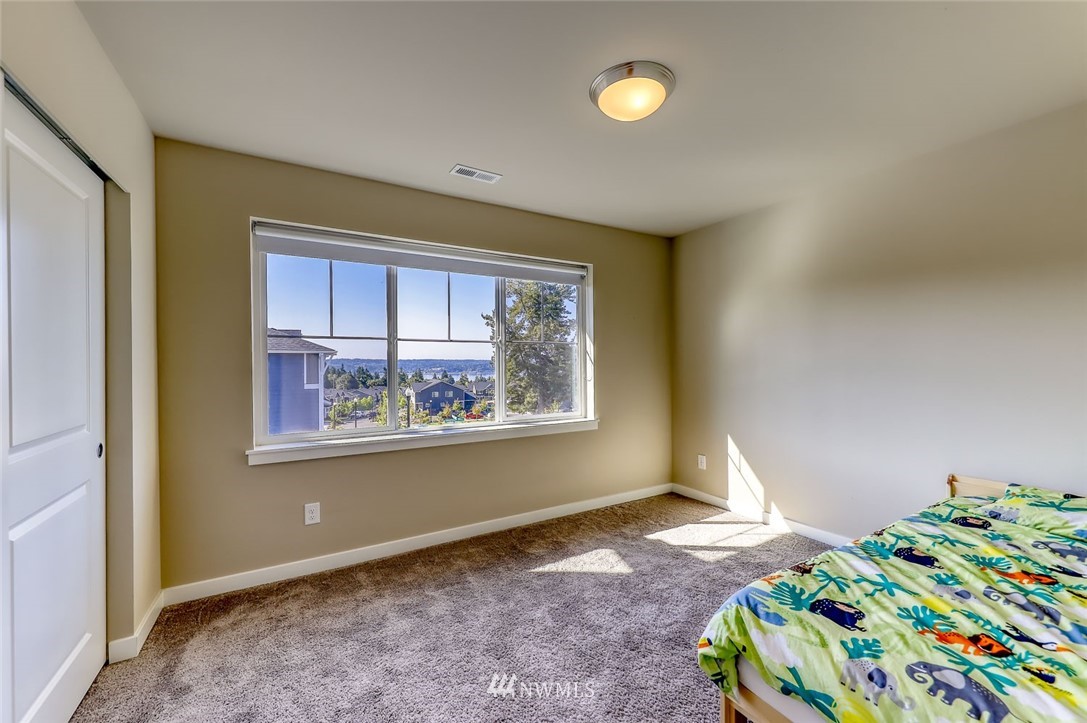 1040 Magnuson Way Bremerton, WA 98310 - Photo 24 of 28 Gallery Image 24