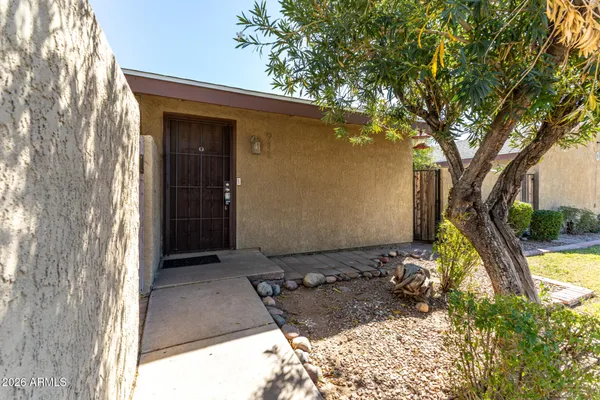$2,000 | 911 South Hacienda Drive, Tempe, AZ 85288