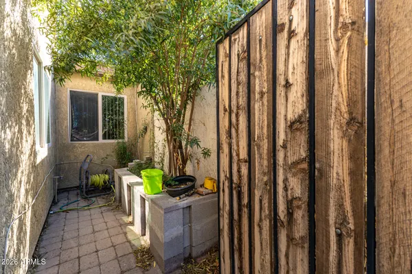 $2,000 | 911 South Hacienda Drive, Tempe, AZ 85288