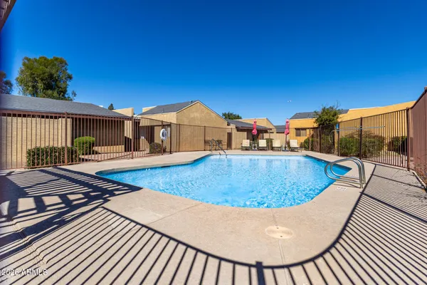 $2,000 | 911 South Hacienda Drive, Tempe, AZ 85288