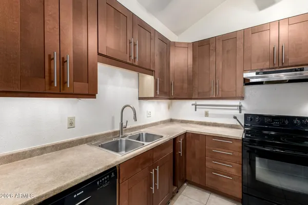 $2,000 | 911 South Hacienda Drive, Tempe, AZ 85288