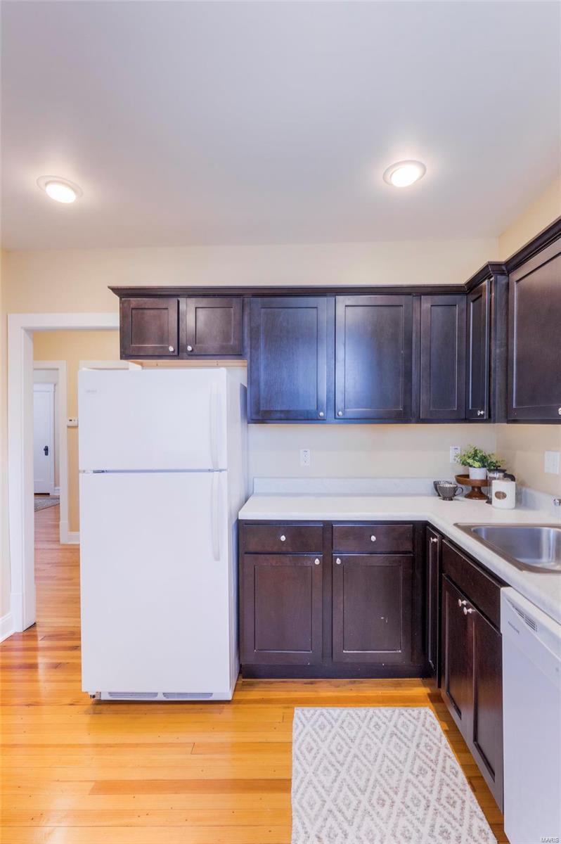 4983 Chippewa Street St. Louis, MO 63109 - Photo 12 of 21