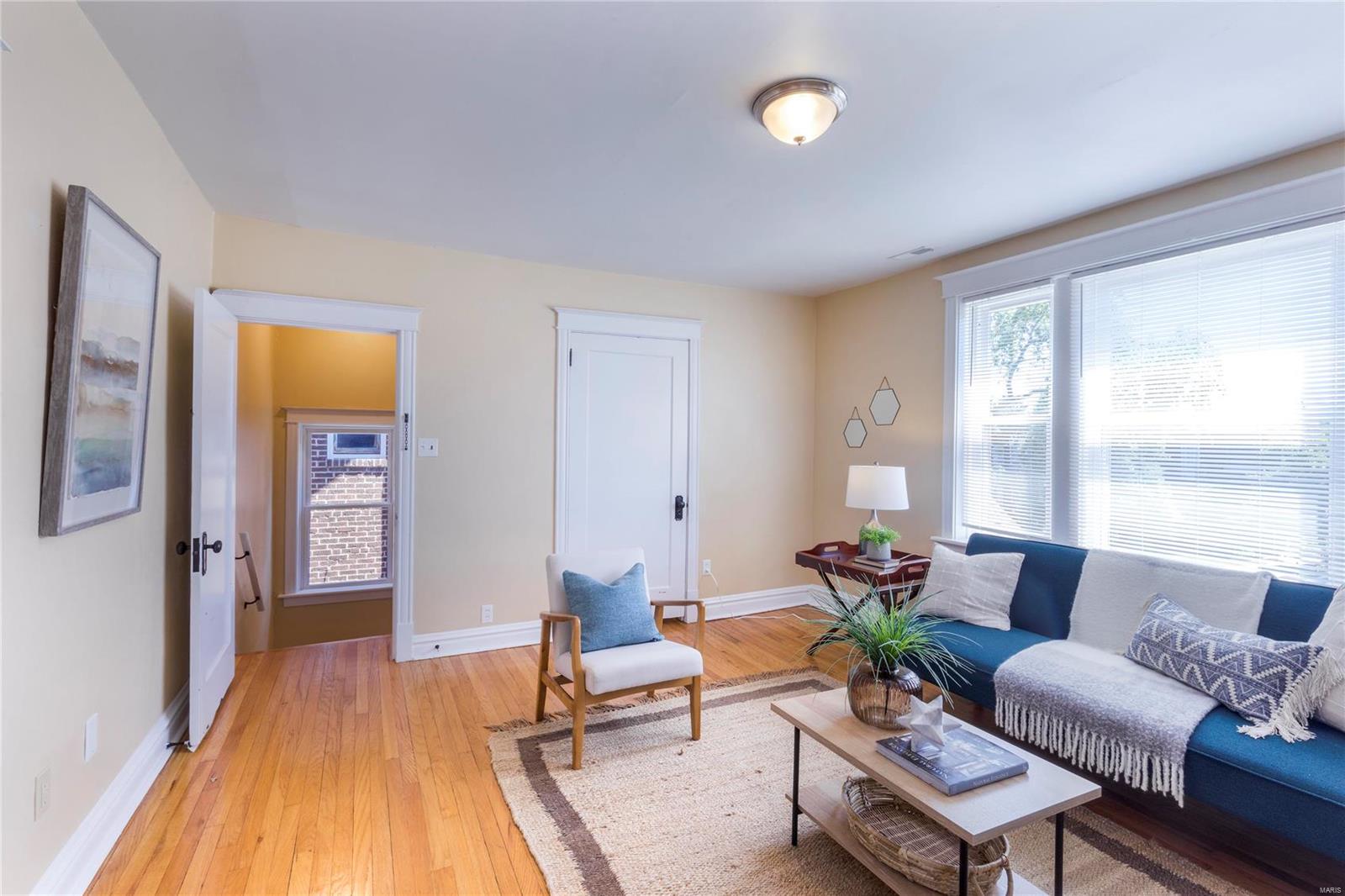 4983 Chippewa Street St. Louis, MO 63109 - Photo 6 of 21