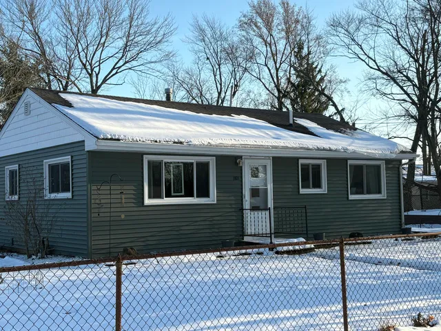 $209,000 | 1801 Briar Road, Valparaiso, IN 46383