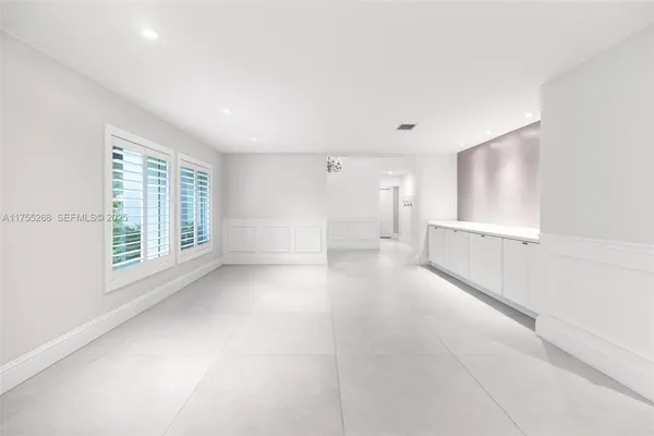 $1,695,000 | 8513 Southwest 169th Terrace, Palmetto Bay, FL 33157