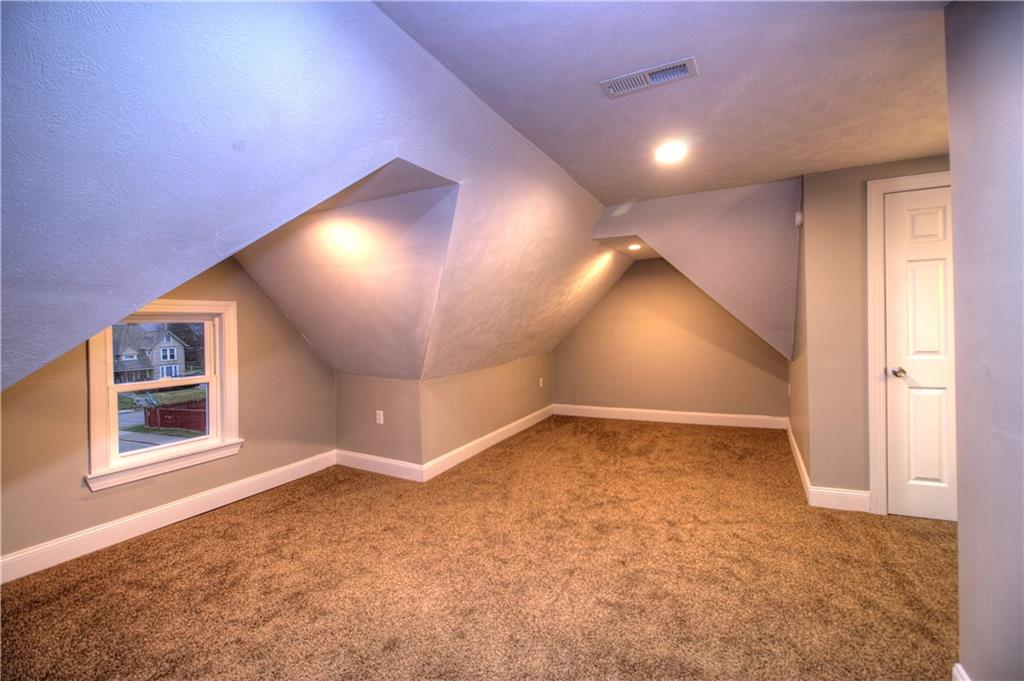 285 Reno Street Rochester, PA 15074 - Photo 22 of 25