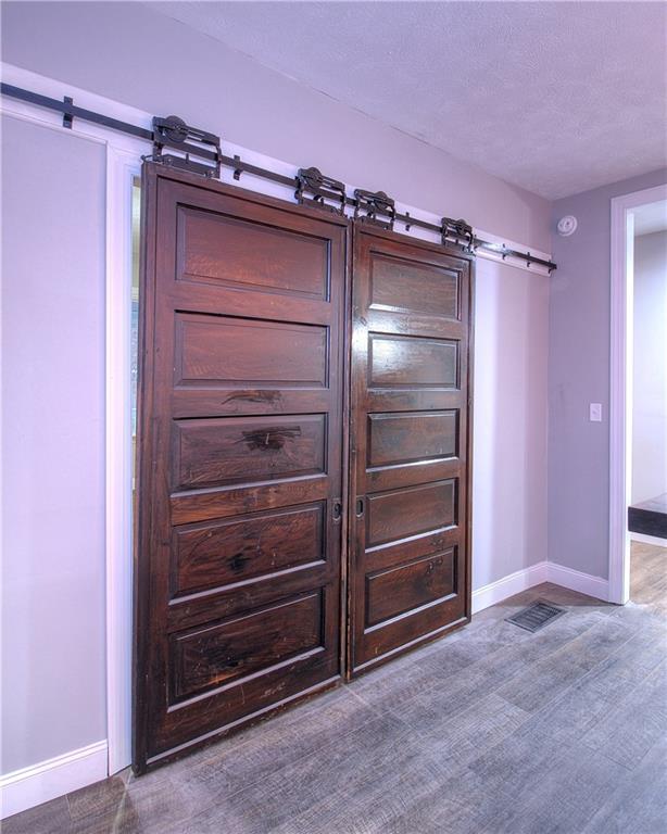 285 Reno Street Rochester, PA 15074 - Photo 8 of 25