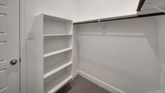 $639,900 | 187 Lacey Oak, Castroville, TX 78009