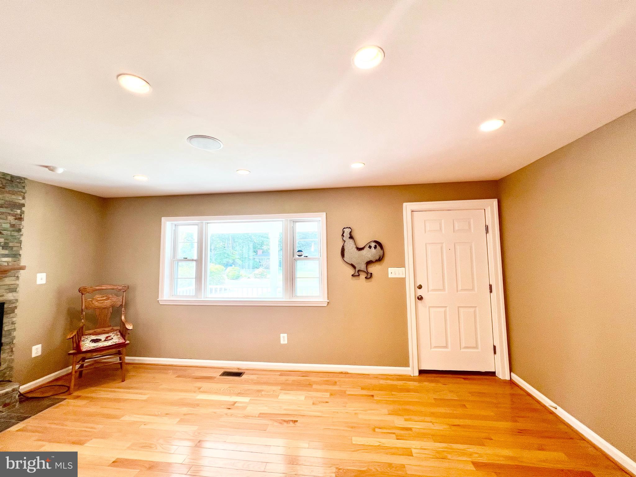 6605 Keene Drive Springfield, VA 22152 - Photo 33 of 127 a view of an empty room with a window