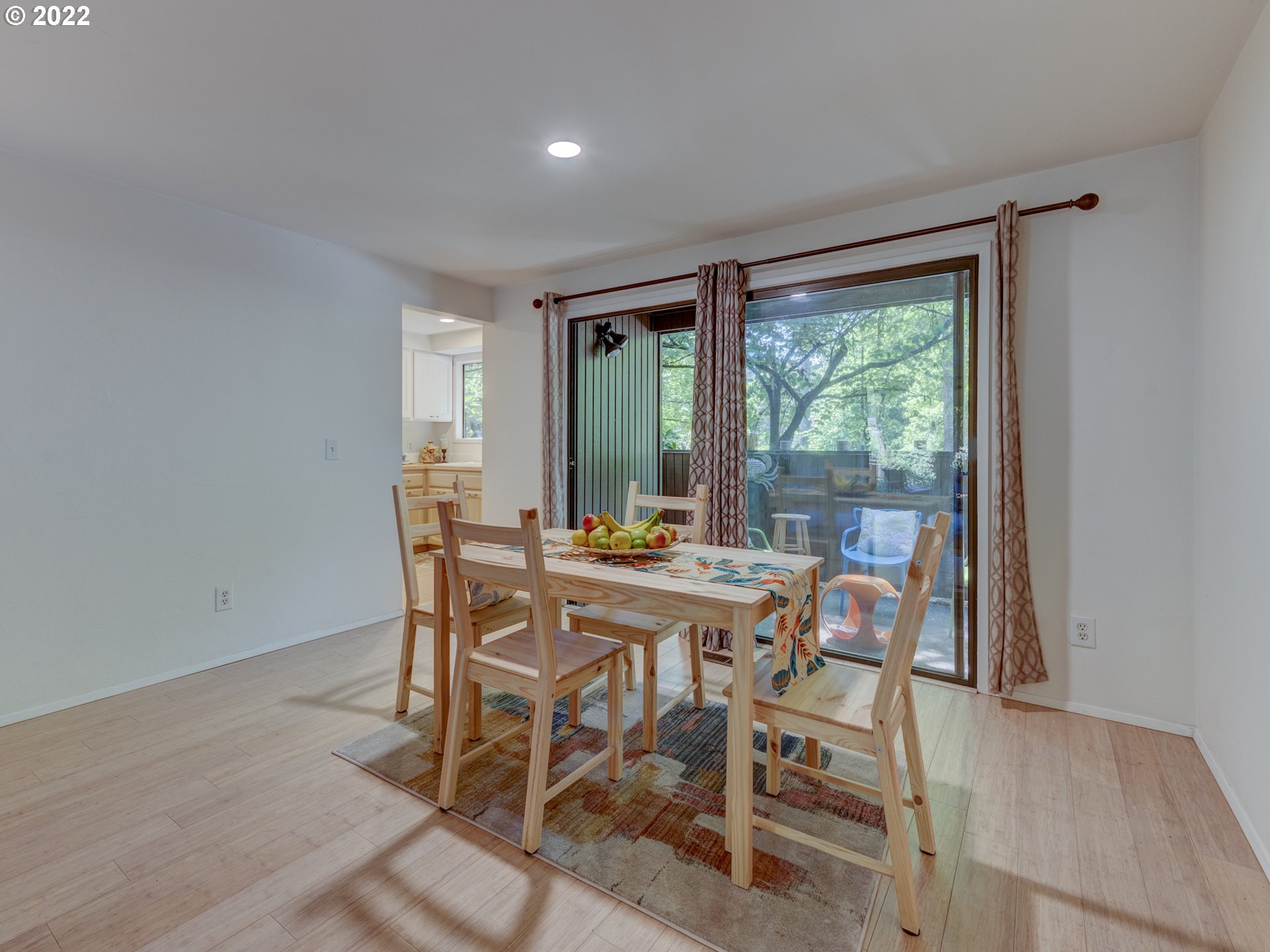 2301 Ridgeway Drive Eugene, OR 97401 - Photo 9 of 18 Gallery Image 9