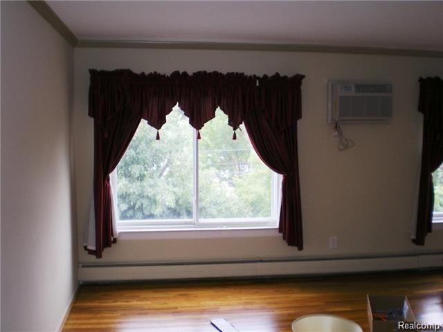 837 West Maple Road, Unit 43 Clawson, MI 48017 - Photo 4 of 11