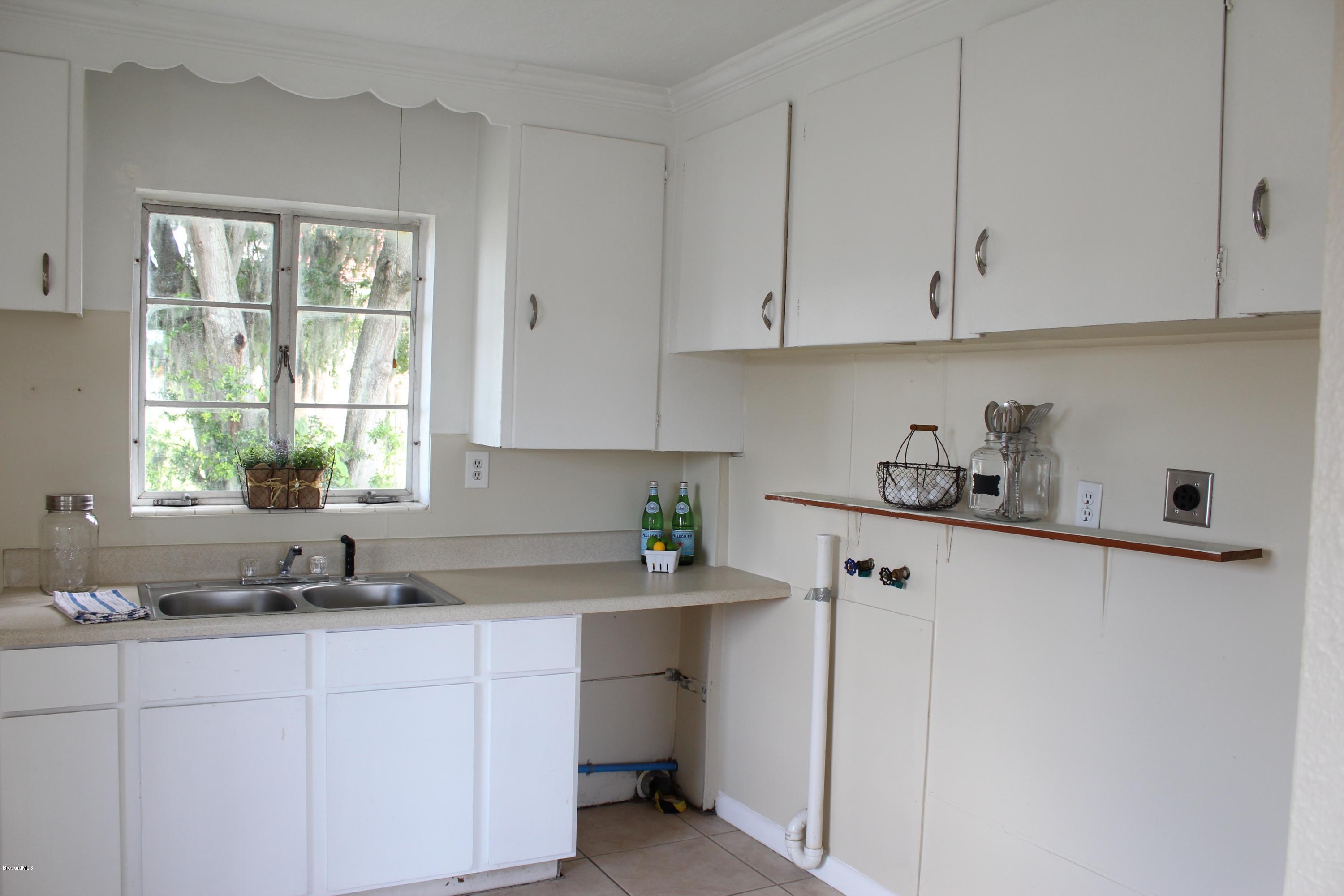 234 Broadview Drive Cocoa, FL 32922 - Photo 3 of 5 kitchen 2