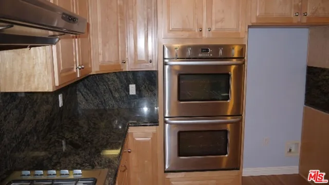 $4,800 | 5560 Buffalo Avenue, Sherman Oaks, CA 91401