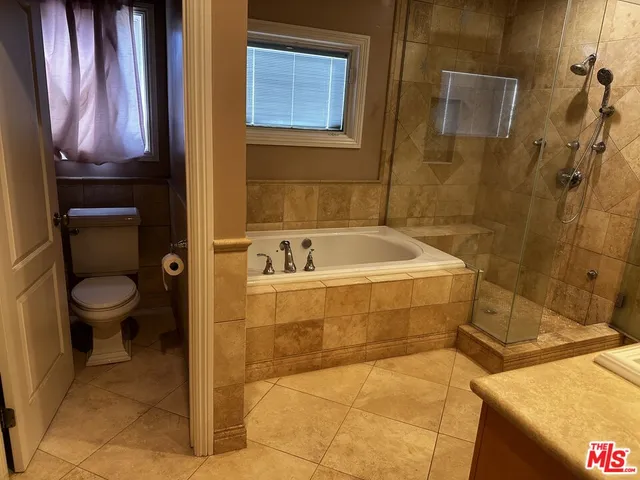 $4,800 | 5560 Buffalo Avenue, Sherman Oaks, CA 91401