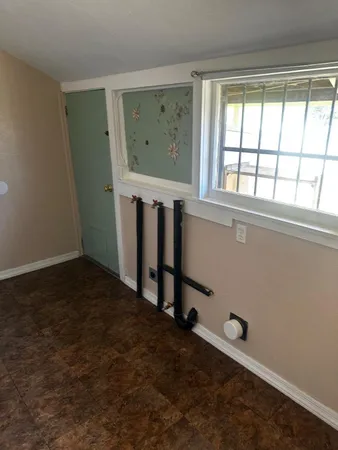 $1,000 | 703 East 13th Street, Douglas, AZ 85607
