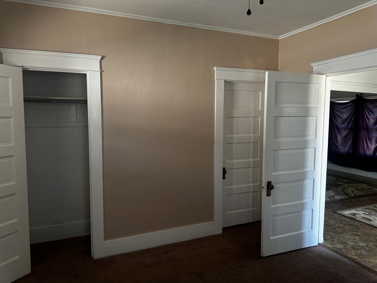 703 East 13th Street Douglas, AZ 85607 - Photo 10 of 16 an empty room with closet
