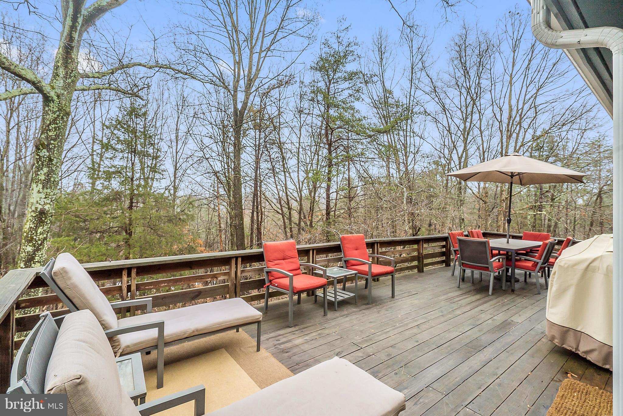 6299 Enon School Road Marshall, VA 20115 - Photo 21 of 26 Deck