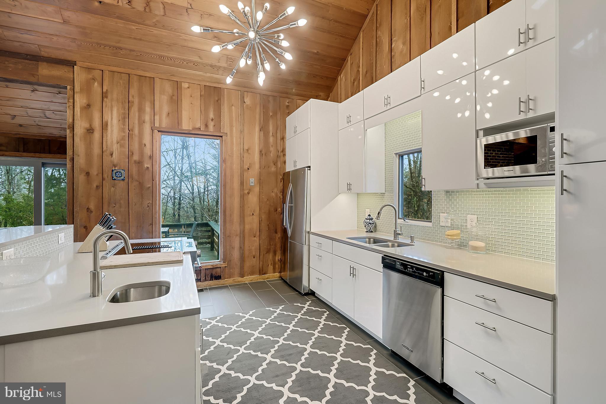 6299 Enon School Road Marshall, VA 20115 - Photo 4 of 26 Kitchen