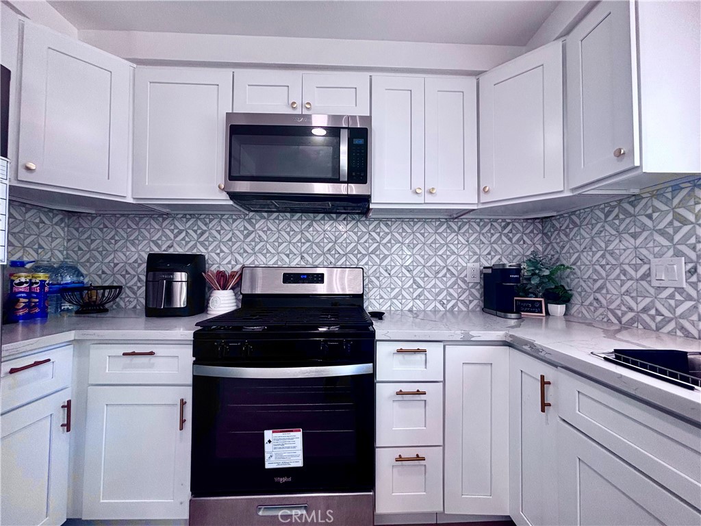 2969 Crestwood Place Riverside, CA 92503 - Photo 10 of 18
