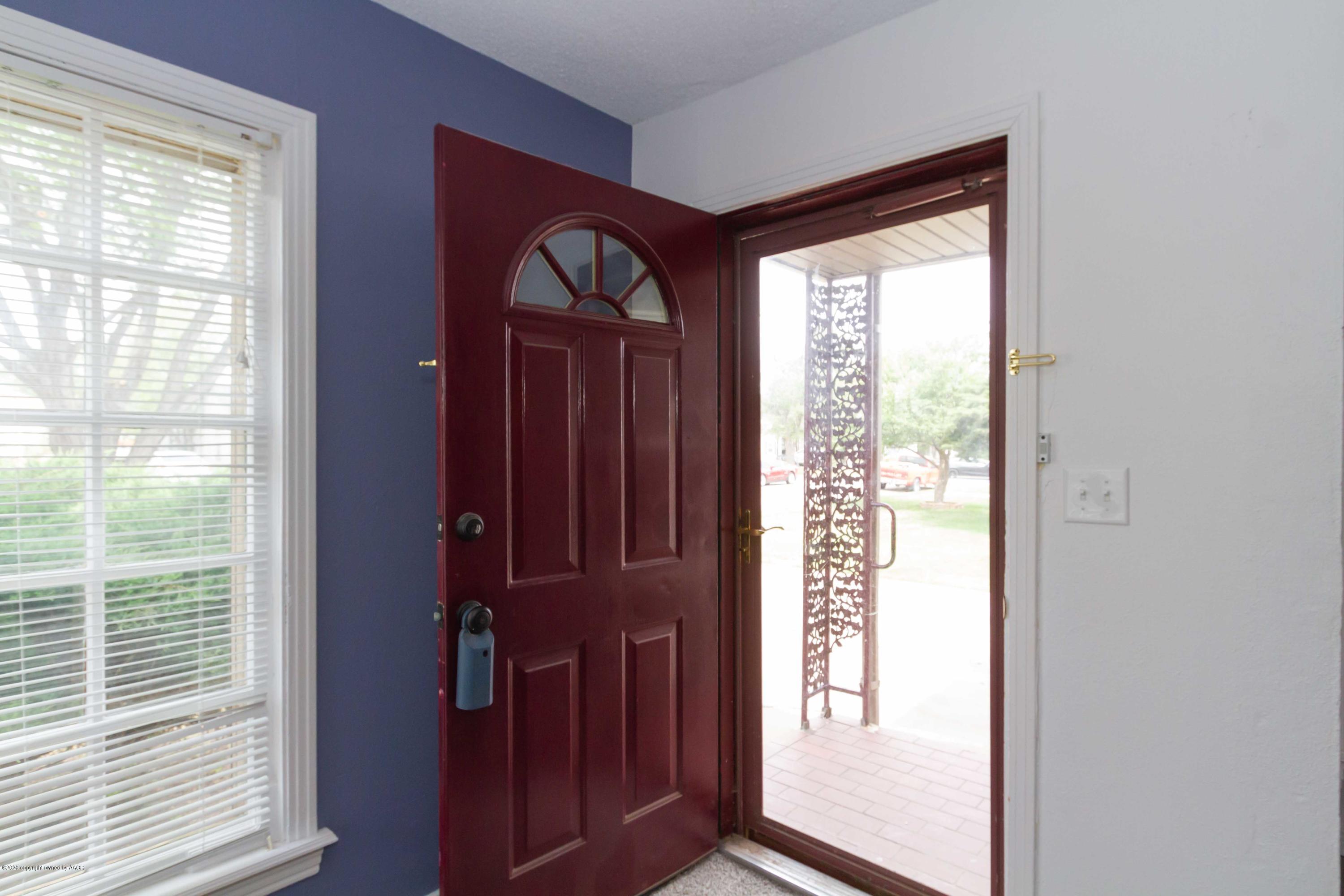 4111 South Lipscomb Street Amarillo, TX 79110 - Photo 4 of 26 ENTRY