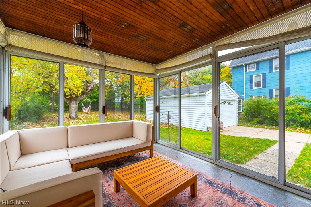 1335 Churchill Road Lyndhurst, OH 44124 - Photo 15 of 35