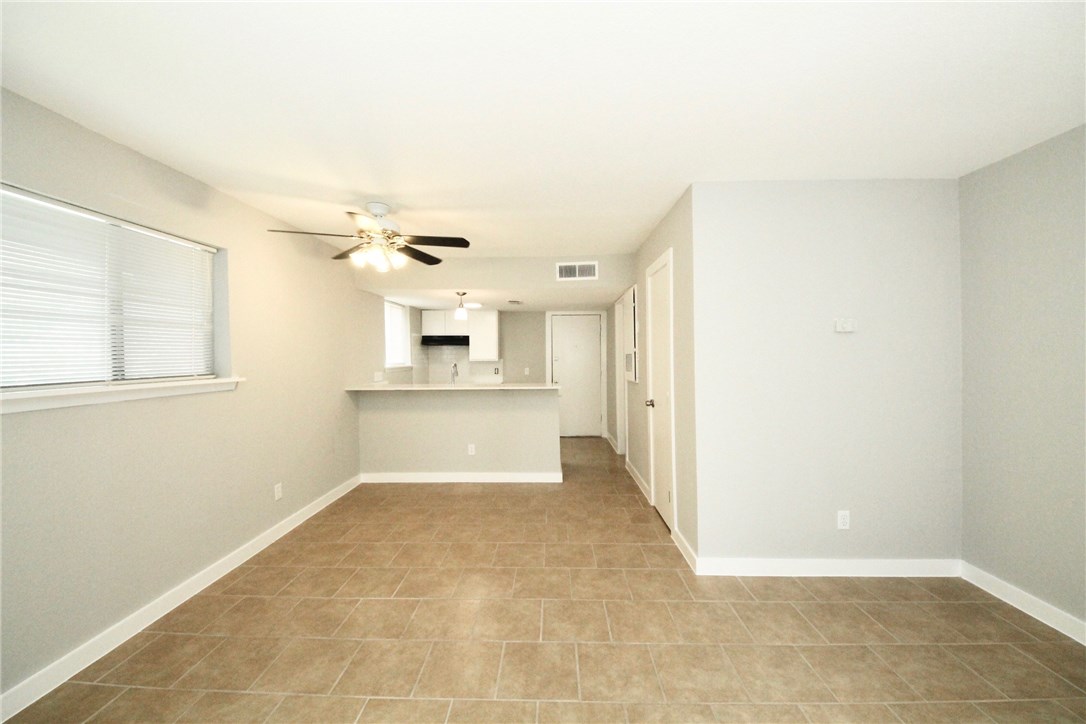 1600 West Avenue, Unit 12 Austin, TX 78701 - Photo 3 of 4