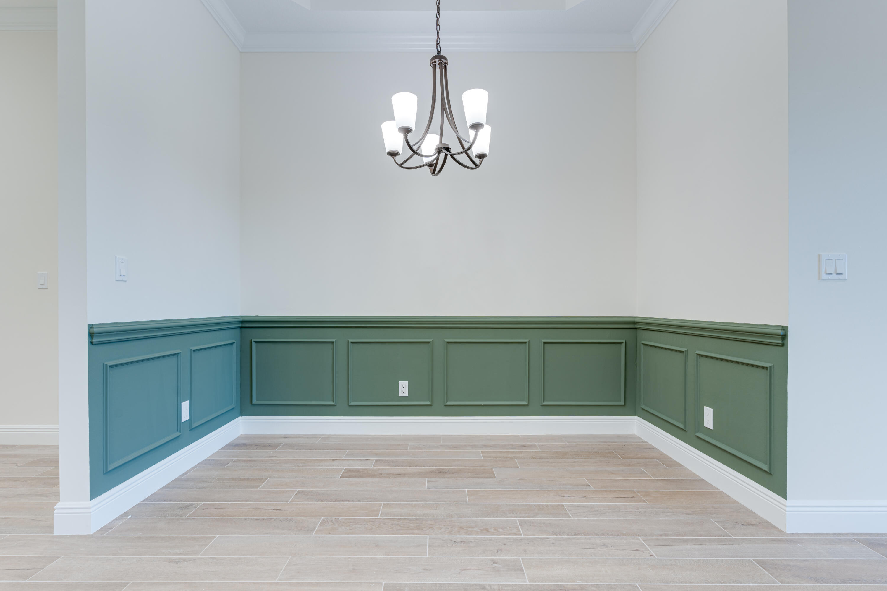 2005 Bridgepointe Circle, Unit 98 Vero Beach, FL 32967 - Photo 5 of 31 a view of a room with toys and a chandelier