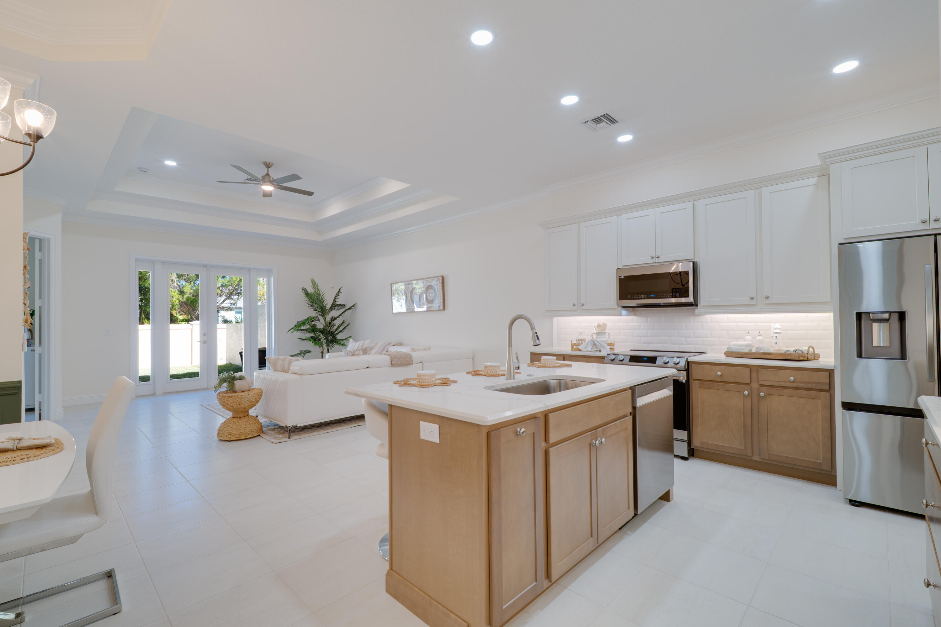 2005 Bridgepointe Circle, Unit 98 Vero Beach, FL 32967 - Photo 5 of 44 CM MEDIA-5