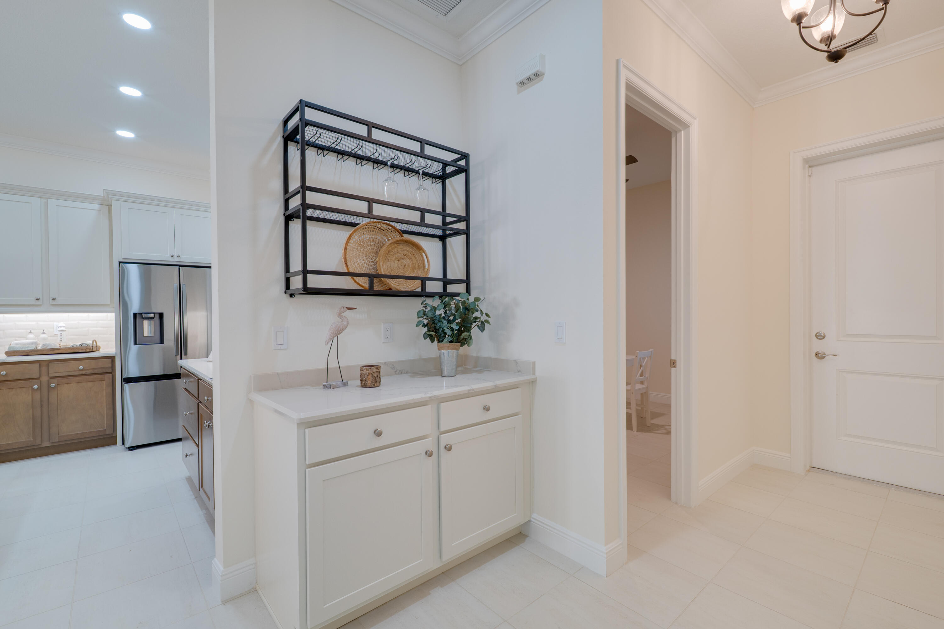 2005 Bridgepointe Circle, Unit 98 Vero Beach, FL 32967 - Photo 6 of 44 CM MEDIA-4