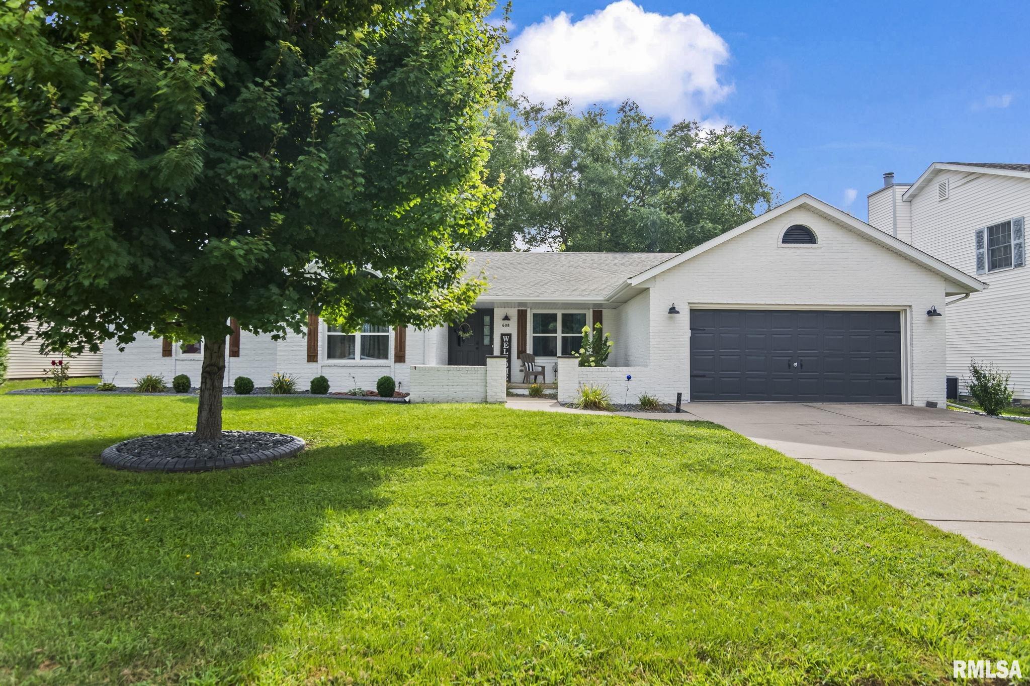 608 Tecumseh Trail Springfield, IL 62711 - Photo 2 of 43 Gallery Image 2