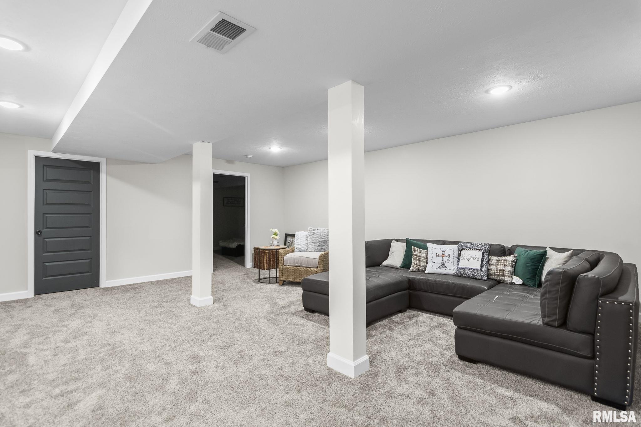 608 Tecumseh Trail Springfield, IL 62711 - Photo 33 of 43 Gallery Image 33