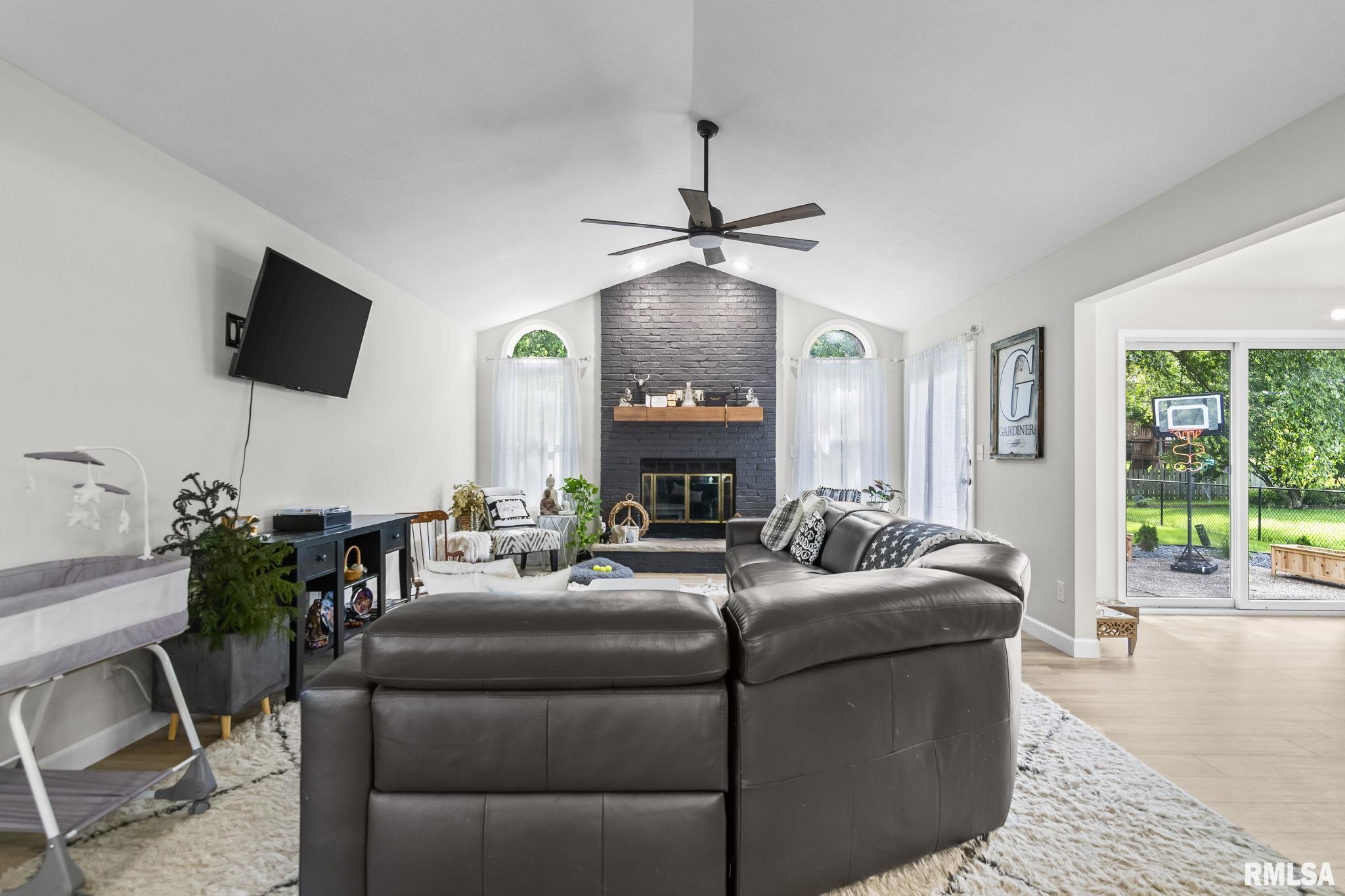 608 Tecumseh Trail Springfield, IL 62711 - Photo 4 of 43 Gallery Image 4