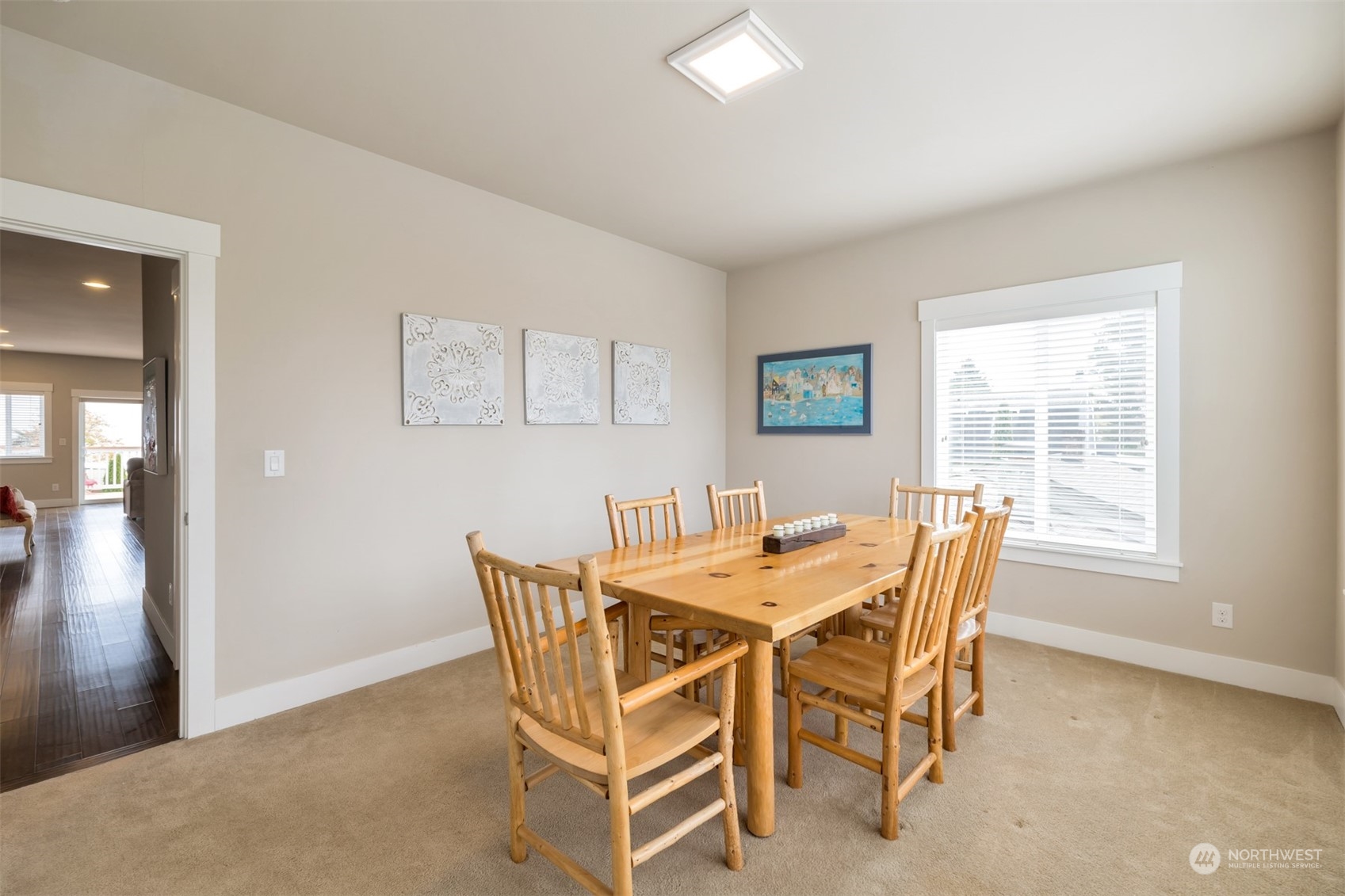 13508 6th Avenue Southwest Burien, WA 98146 - Photo 13 of 39 a dining room with furniture and window