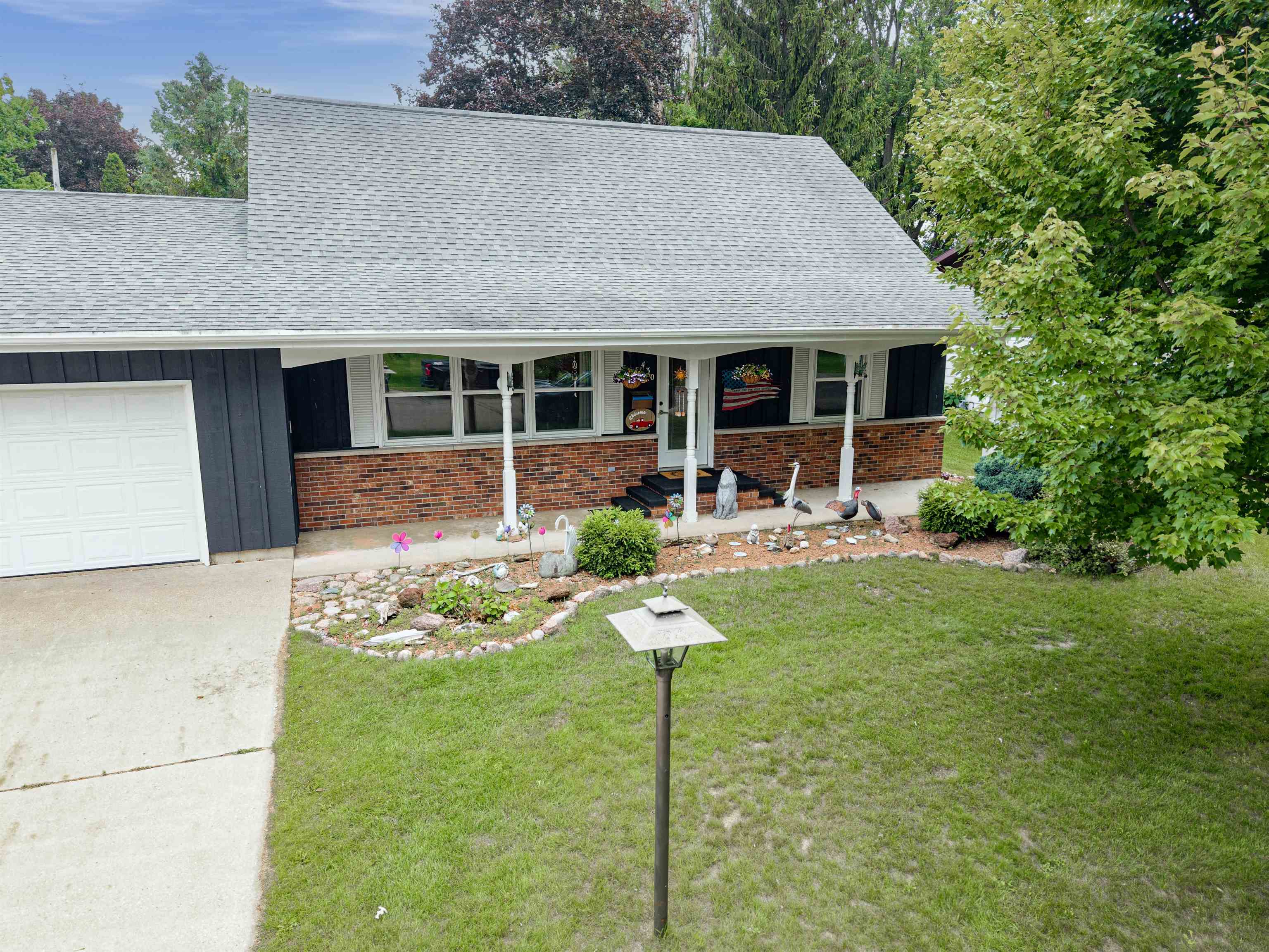 430 Fairview Way Shawano, WI 54166 - Photo 5 of 49