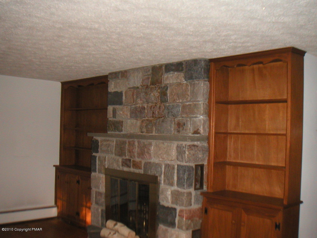 Old Coach Road Stroudsburg, PA 18360 - Photo 13 of 21