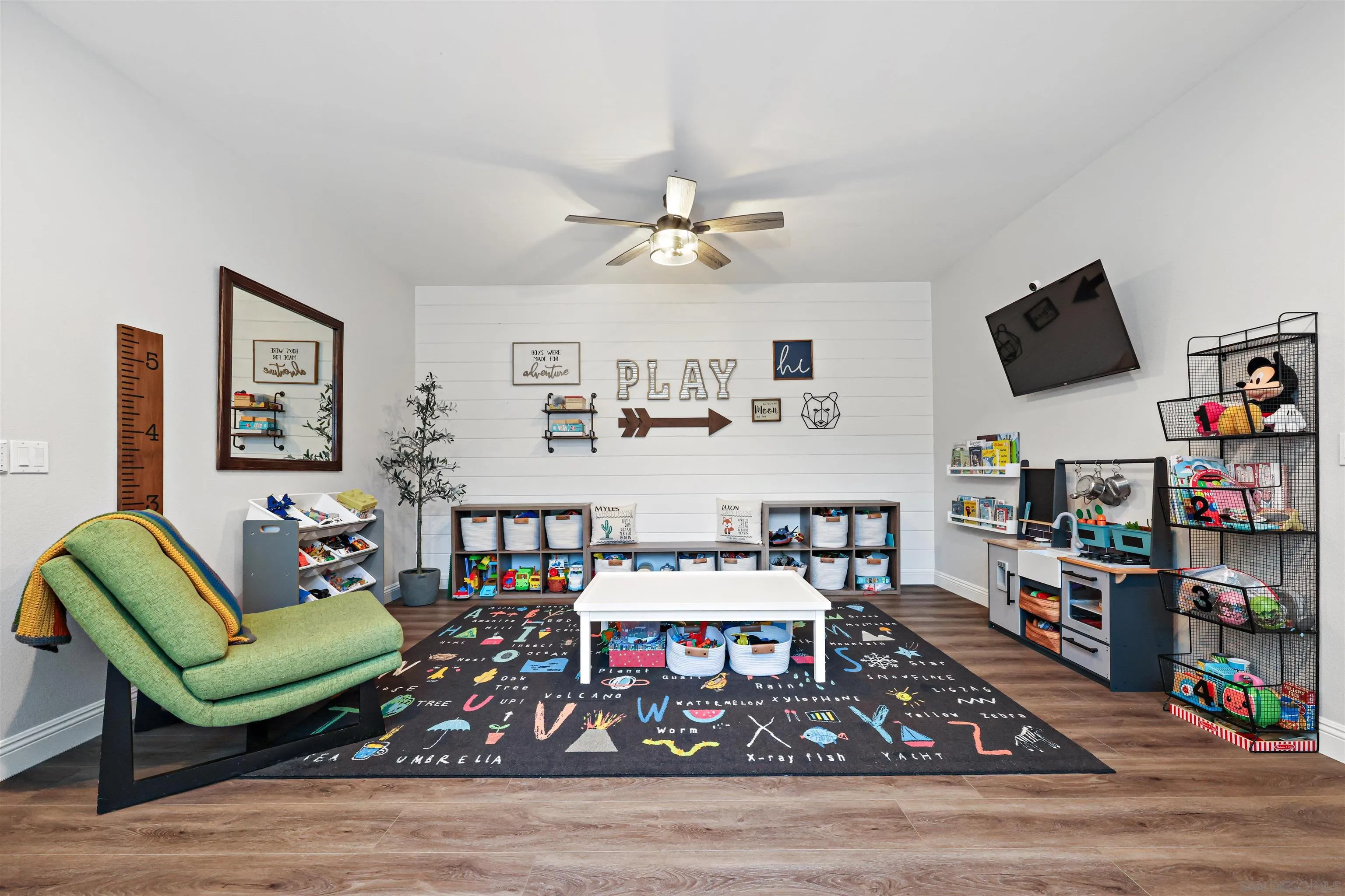 1431 Eclipse Drive San Marcos, CA 92078 - Photo 4 of 39 a living room with lots of furniture and a wooden floor