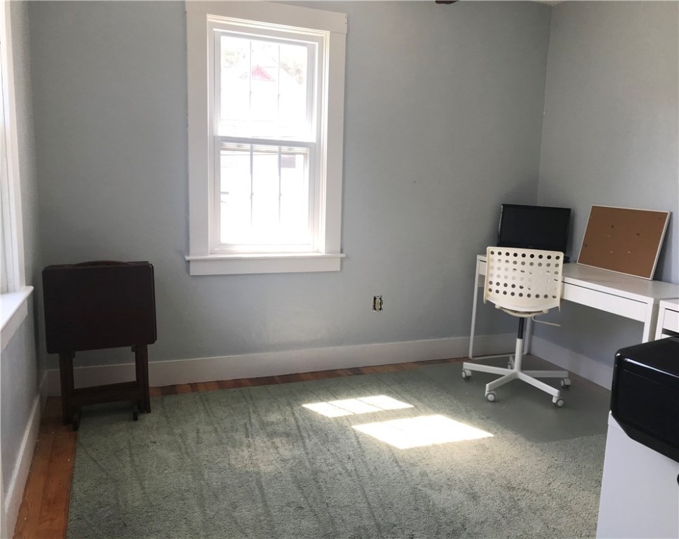 27 Barney Street Warren, RI 02885 - Photo 18 of 26