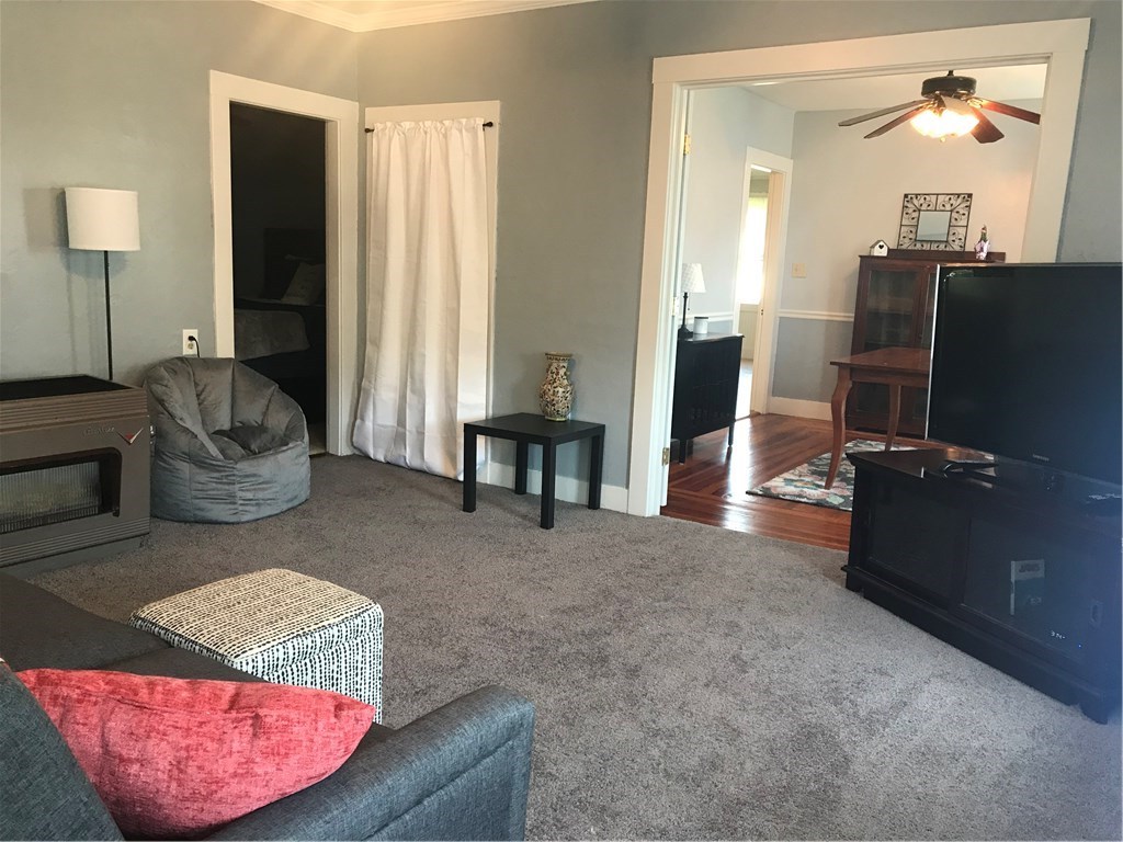 27 Barney Street Warren, RI 02885 - Photo 9 of 26