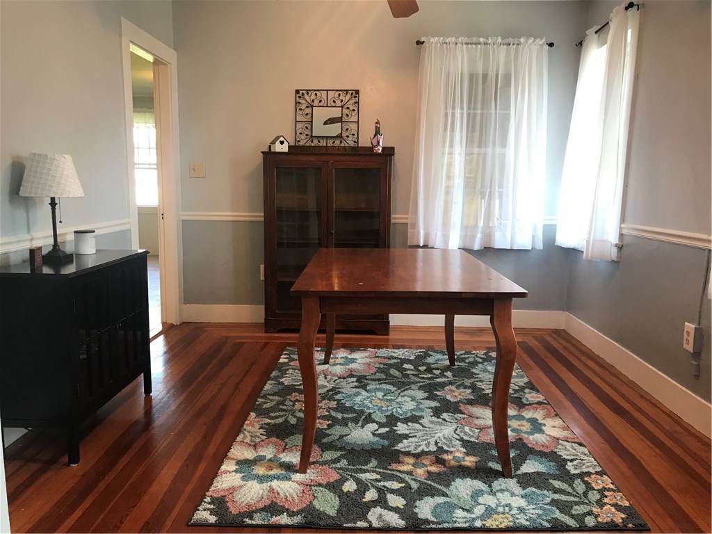 27 Barney Street Warren, RI 02885 - Photo 10 of 26