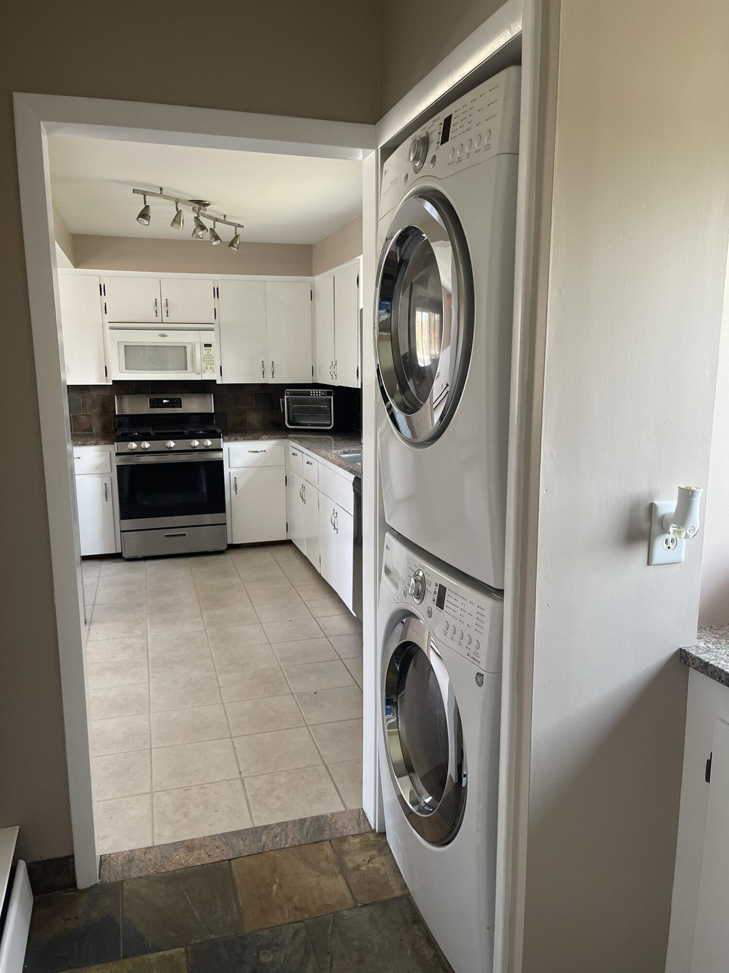 11602 Old Belding Road Northeast Belding, MI 48809 - Photo 13 of 21 Laundry