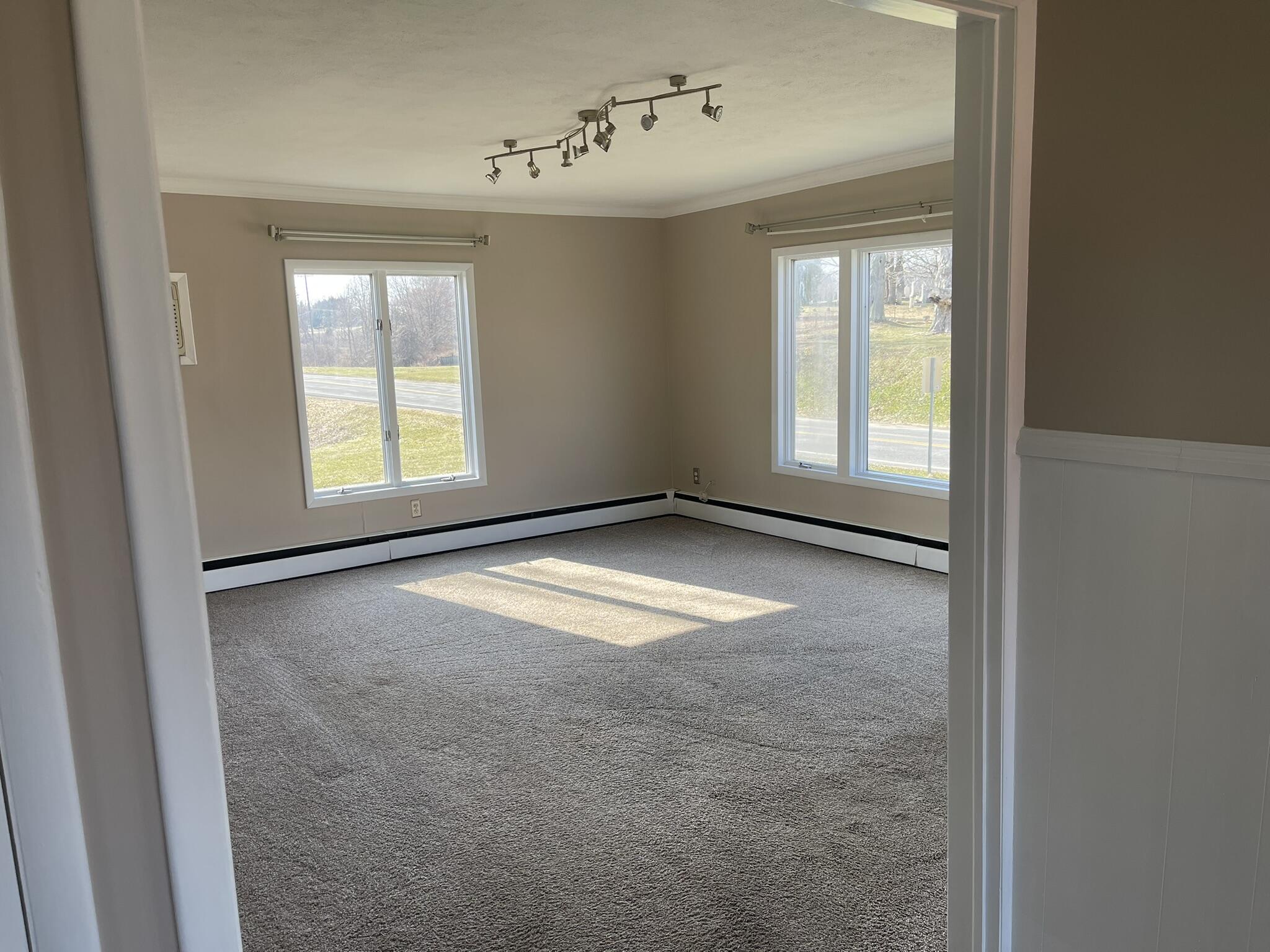 11602 Old Belding Road Northeast Belding, MI 48809 - Photo 5 of 21 Living room