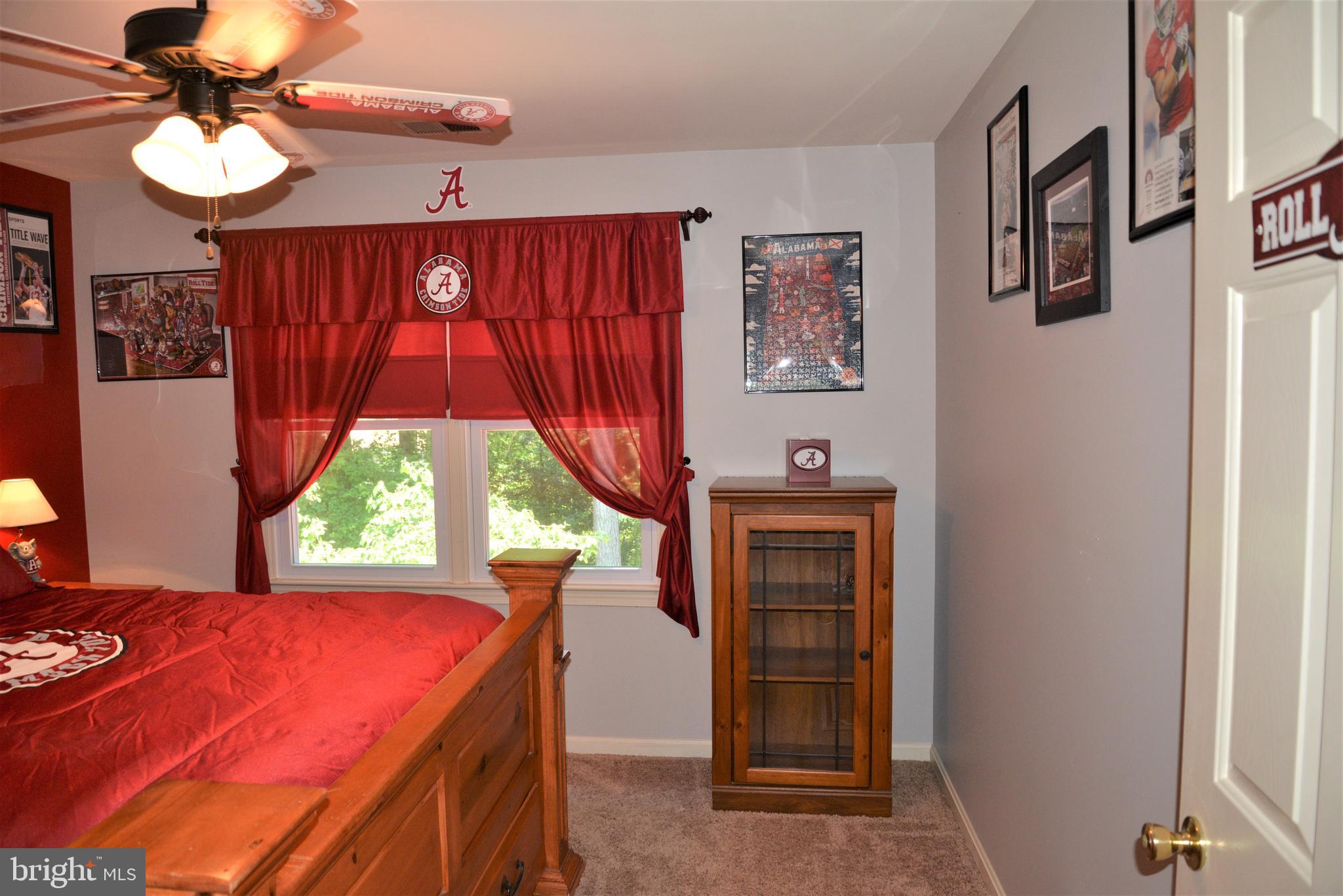 11 Ridgeway Road Stafford, VA 22556 - Photo 35 of 61 3rd Upper-level Bedroom w/ Pool and Backyard View