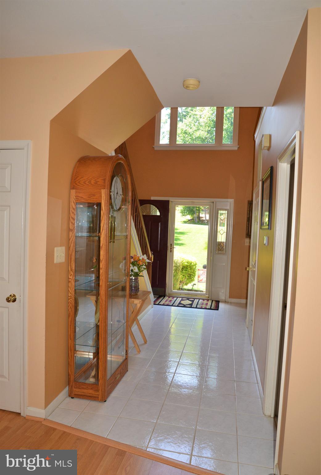 11 Ridgeway Road Stafford, VA 22556 - Photo 9 of 61 Foyer to Kitchen