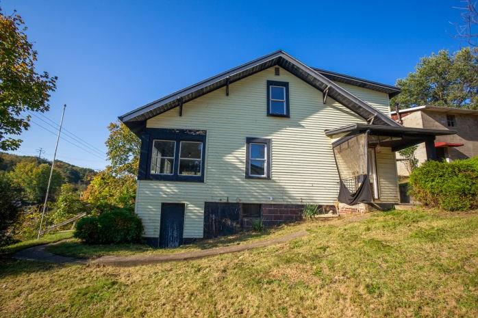 3143 Santiago Road Imperial, PA 15126 - Photo 6 of 24