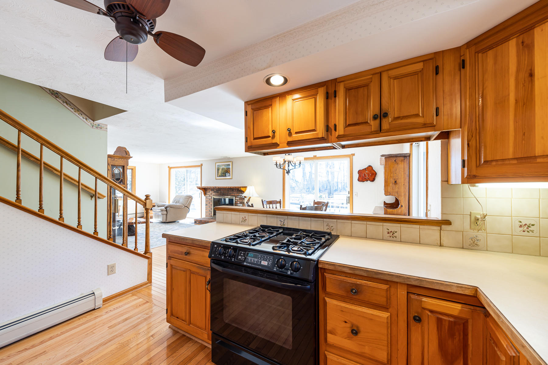 24 Hilltop Road Mashpee, MA 02649 - Photo 11 of 42 24HilltopRdMashpee-8577