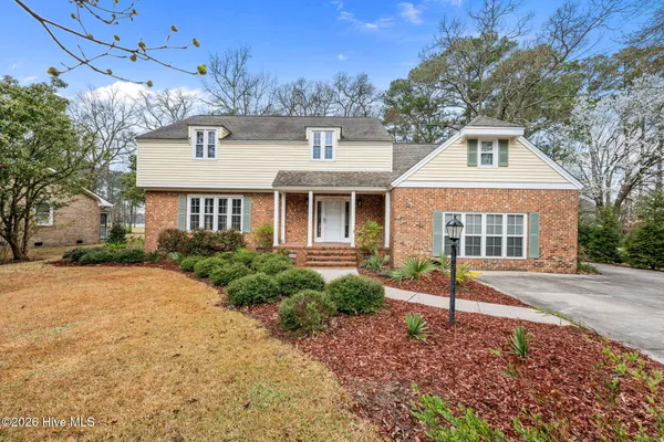 $430,000 | 327 Plantation Drive, New Bern, NC 28562
