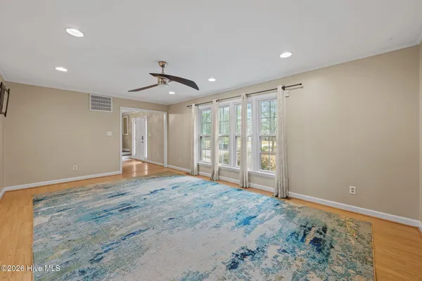 $420,000 | 327 Plantation Drive, New Bern, NC 28562