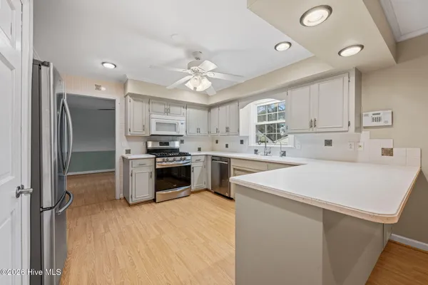 $420,000 | 327 Plantation Drive, New Bern, NC 28562