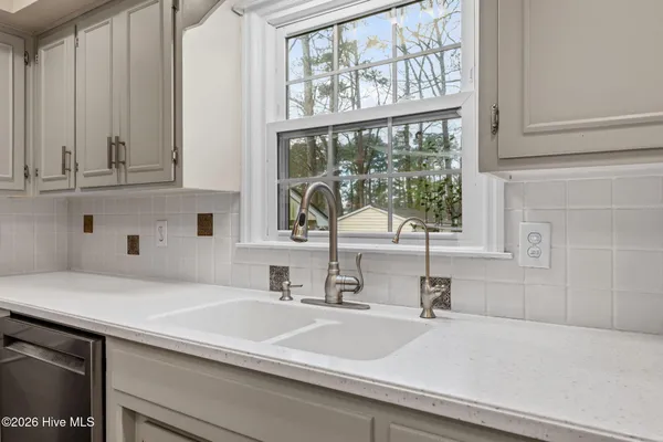 $420,000 | 327 Plantation Drive, New Bern, NC 28562